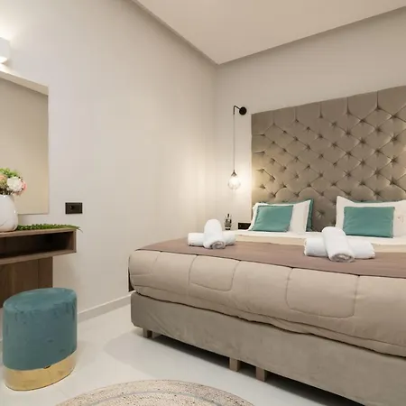 Lejlighedshotel Plaza Pallas 3*