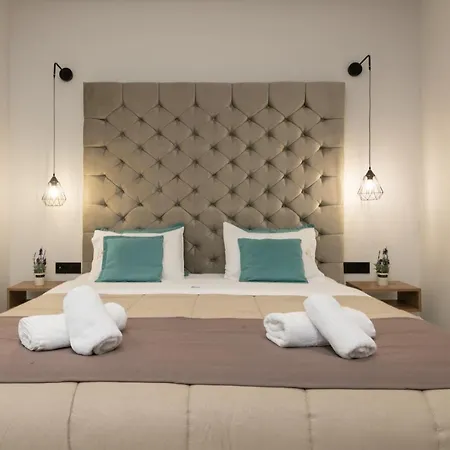 Plaza Pallas Lejlighedshotel