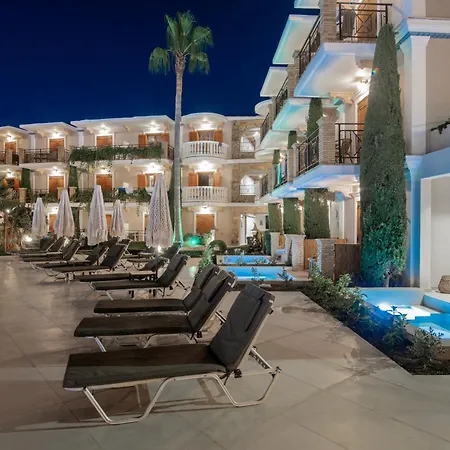 Plaza Pallas Lejlighedshotel 3*