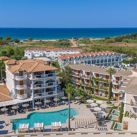 Lejlighedshotel Plaza Pallas 3*