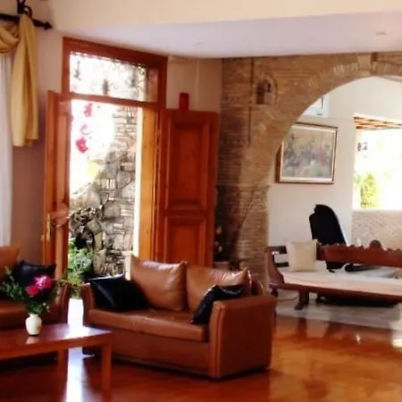 Lejlighedshotel Plaza Pallas 3*