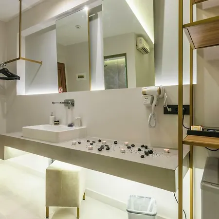 Lejlighedshotel Plaza Pallas 3*